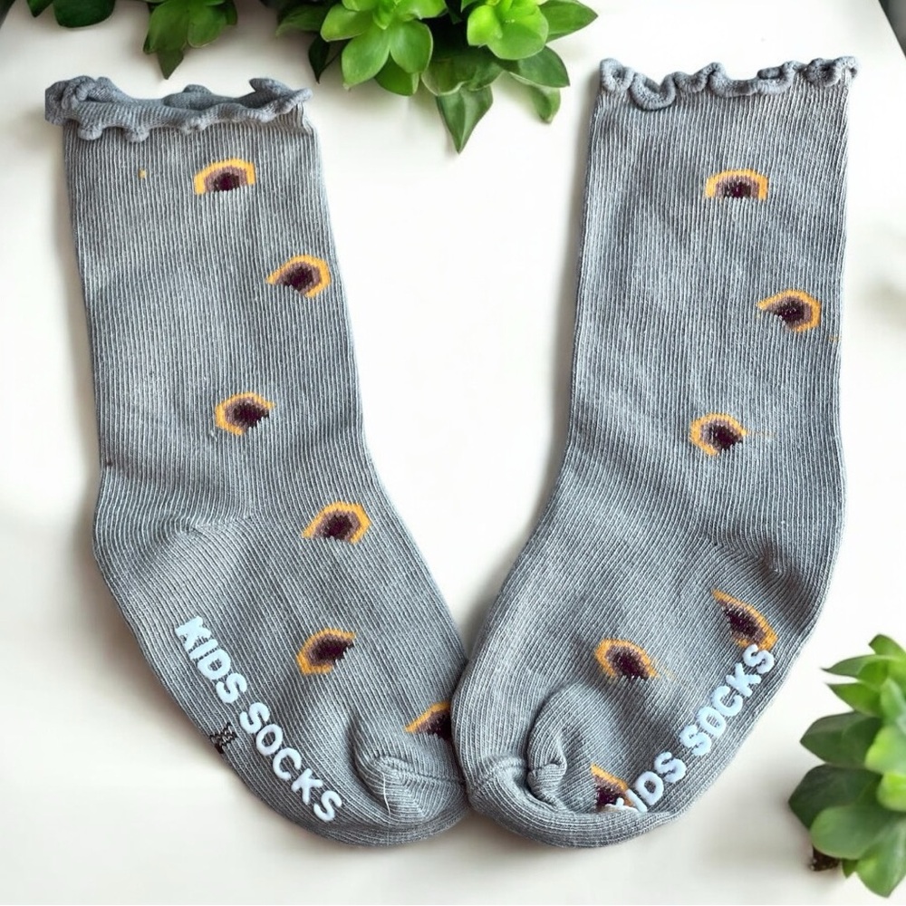 Gray Kids Socks with Ruffle Trim Rainbow Patterns - Picture 2 of 3